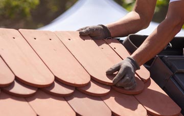 Kinnadie roof tile contractors